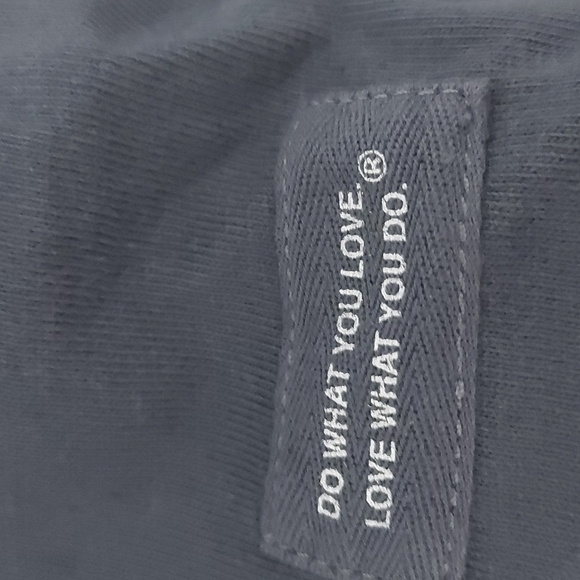 NWOT Life is Good Peace Love & Cupcakes Long Sleeve Shirt Size XXL - Picture 4 of 6